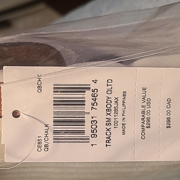 Was a gift from my work but not my style. - Picture 4 of 4